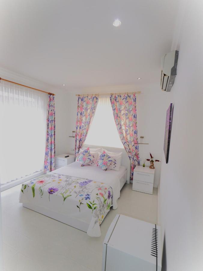 Denizkizi Butik Otel Kucukkuyu Exterior photo